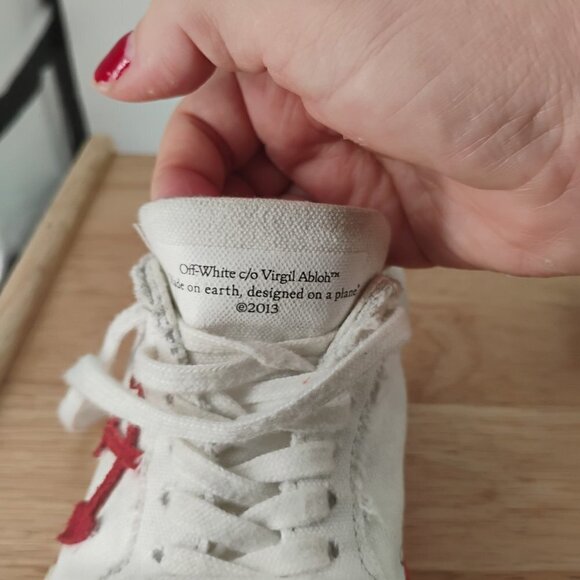 OFF WHITE VULCANIZED CANVAS SNEAKERS LOW WHITE RED KIDS SIZE 1 youth - Picture 3 of 13